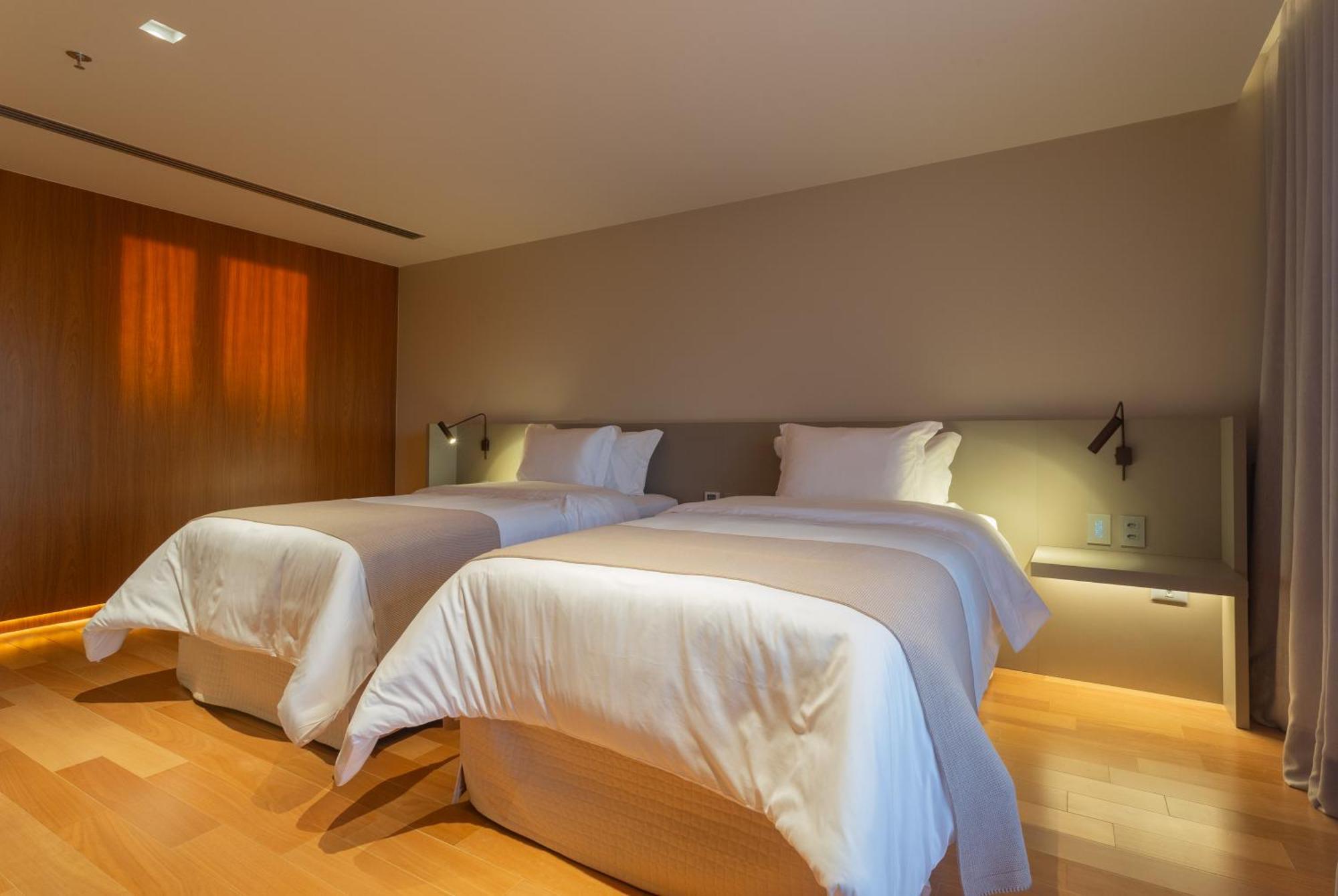 Quarto Deluxe com 2 Camas de Solteiro